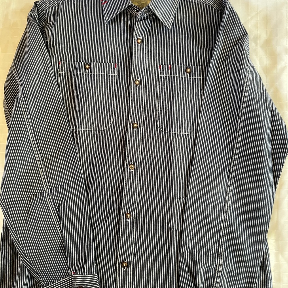 ANALOG Design Unlikely Futures Black & Gray Shirt Size M